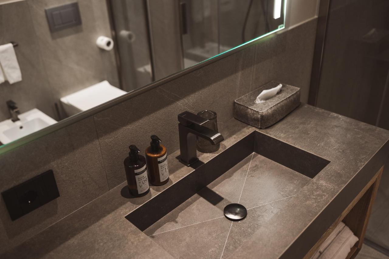 Hotel Alu Mountain Design บอร์มิโอ ภายนอก รูปภาพ