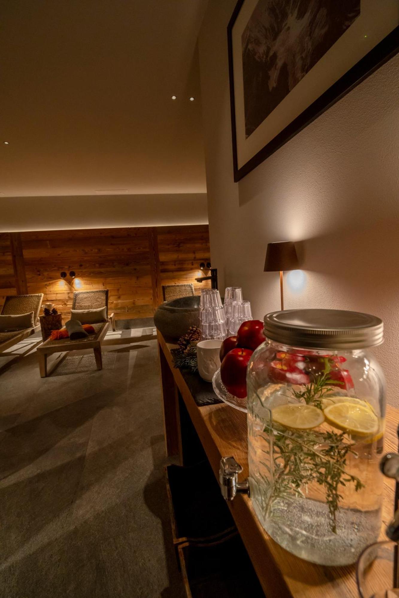 Hotel Alu Mountain Design บอร์มิโอ ภายนอก รูปภาพ